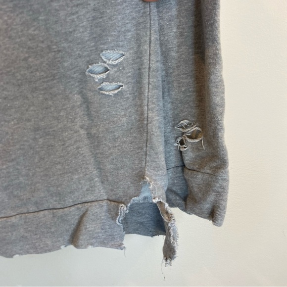 Lily & Lottie Chelsea Deboer Gray Distressed Hoodie Womens L Pullover Sweatshirt - Picture 4 of 7
